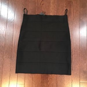 BCBGMAXAZRIA Simone Textured Power Skirt